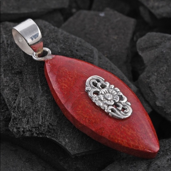 Sponge Coral Pendant in Sterling Silver - Picture 3 of 8